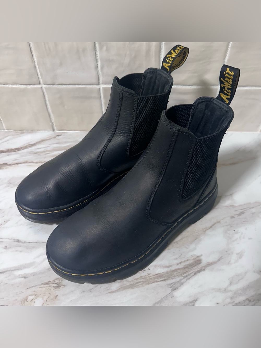 Dr. Martens AirWair Embury Black Chelsea Boots Unisex Men’s 7 Women’s 8 Leather